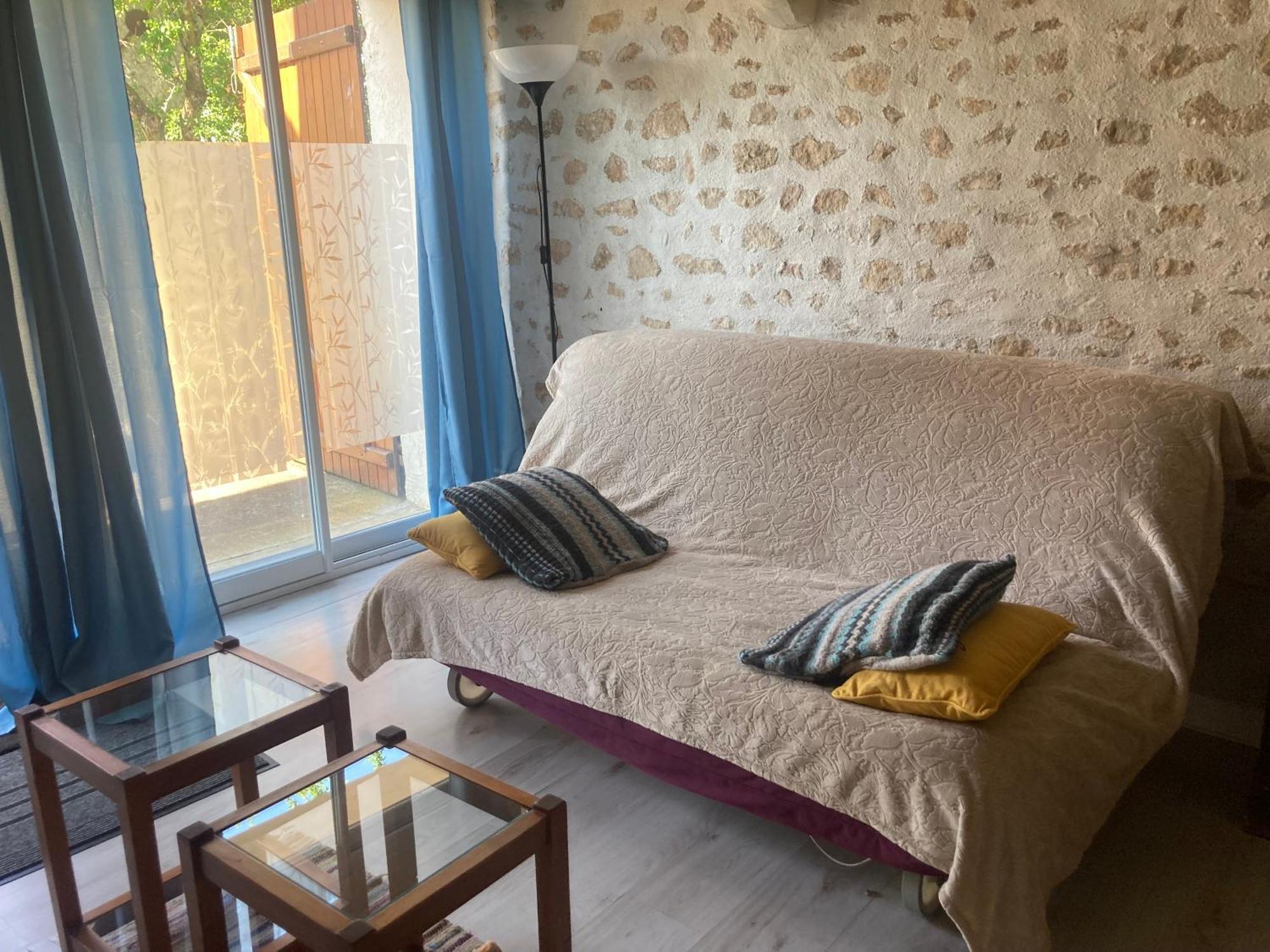 Villa Logis Cote Jardin à Varennes-les-Narcy Extérieur photo